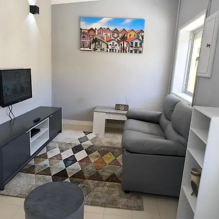 House For 4 By The Sea *