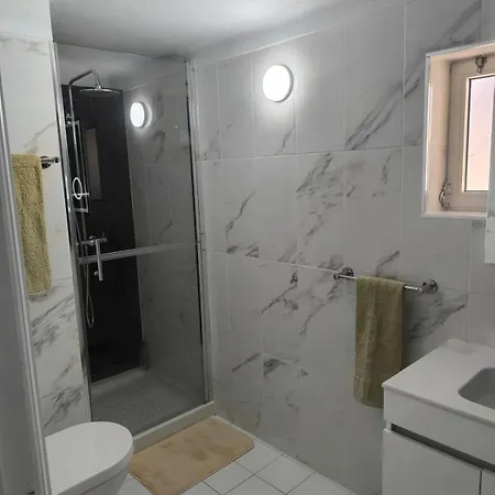 House For 4 By The Sea Nyaraló *