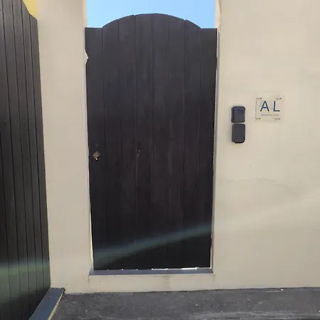 House For 4 By The Sea Nyaraló *