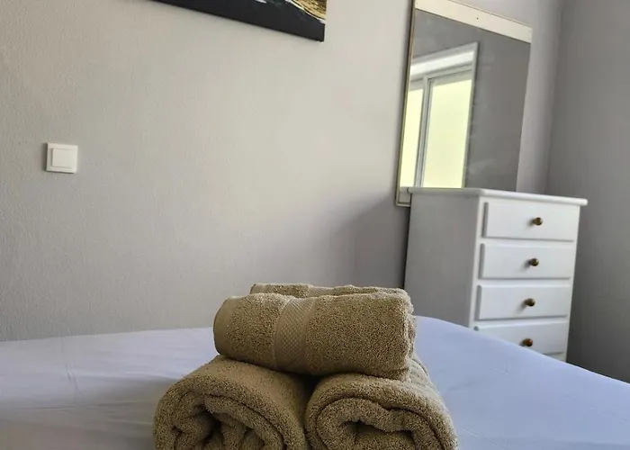 House For 4 By The Sea بيت للعطل *