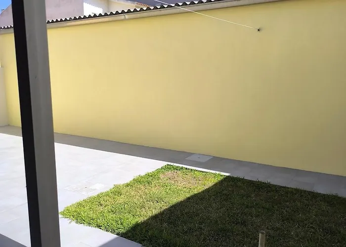 House For 4 By The Sea