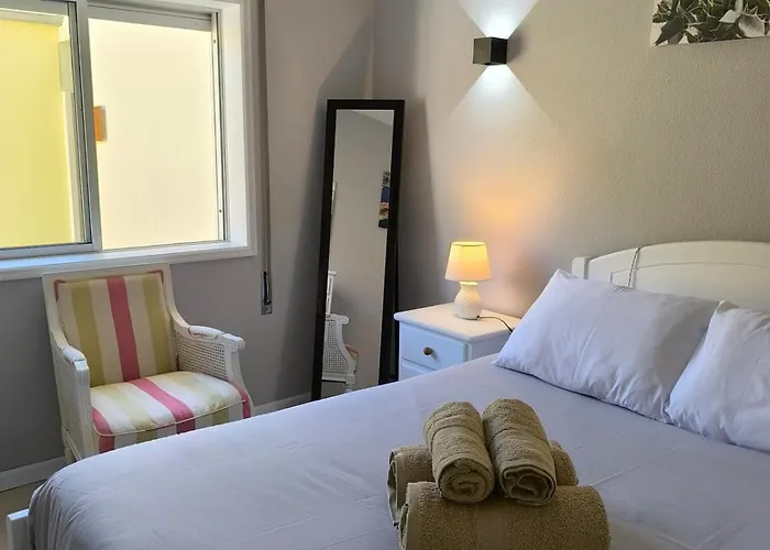 House For 4 By The Sea بيت للعطل